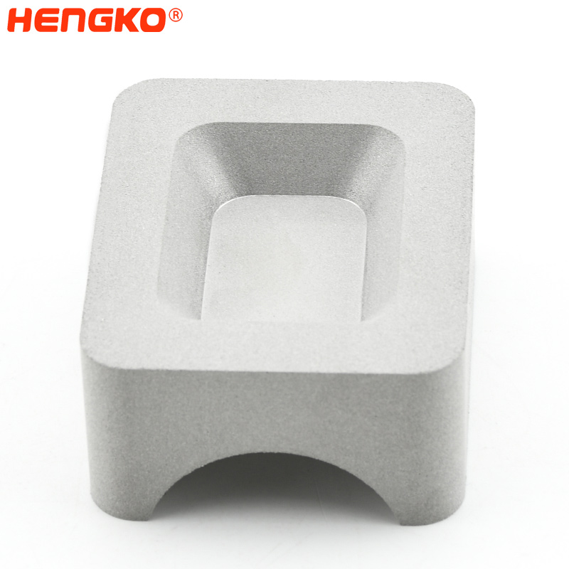 HENGKO-Stainless steel sintered filter core temperature resistance -DSC 5554